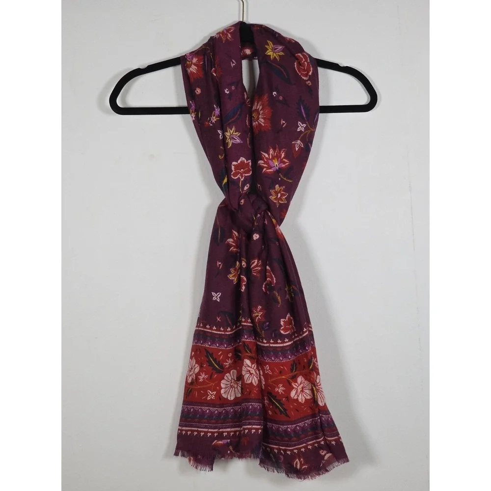 Old Navy Womens Red Floral Scarf Fringe Wrap 71x32 Polyester Knit Lightweight
